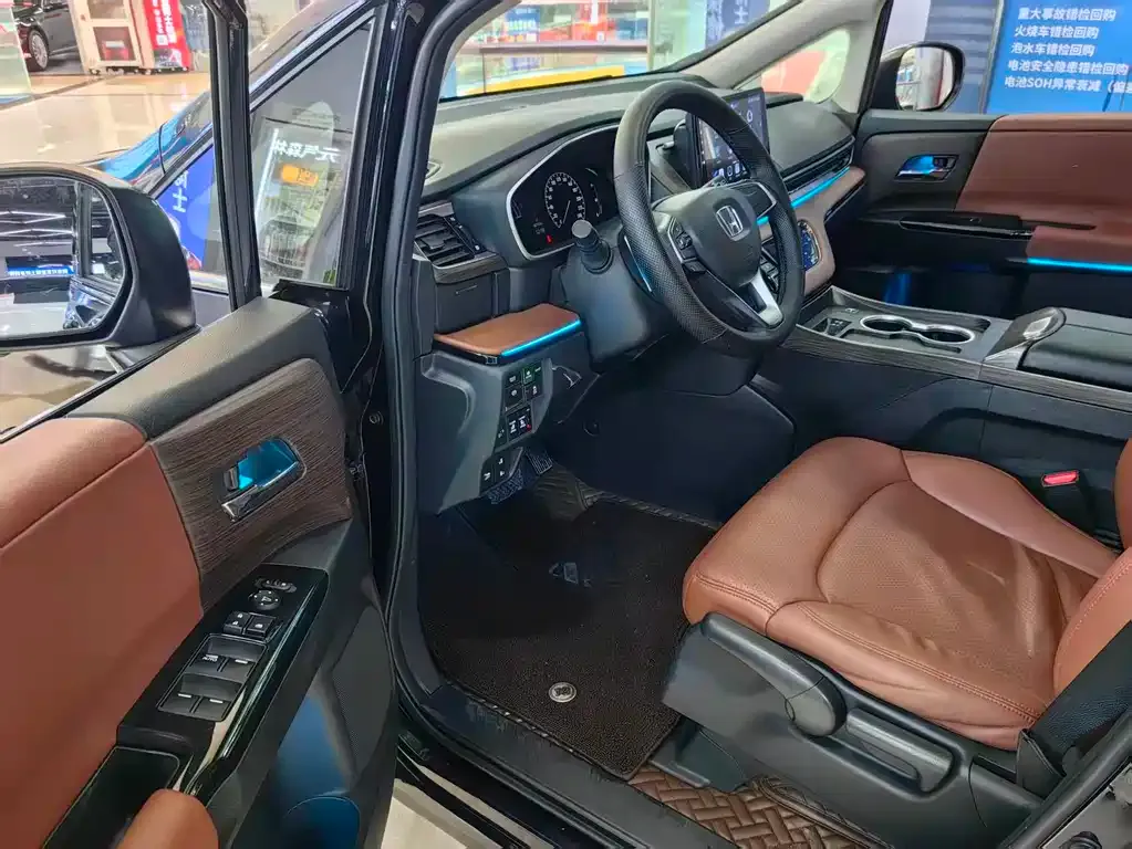 Honda Odyssey 2023 из CN, фото 5