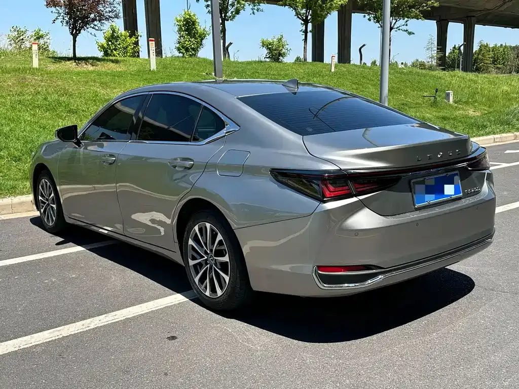 Lexus ES 2026 из CN, фото 9