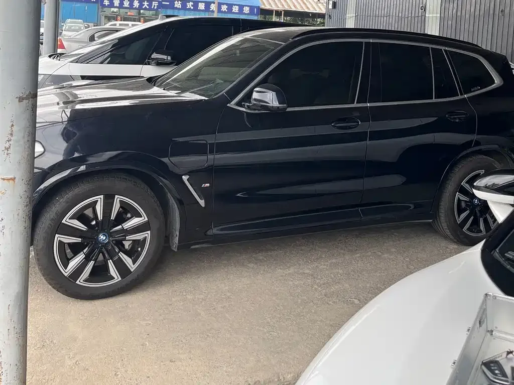BMW iX3 2023 из CN, фото 9