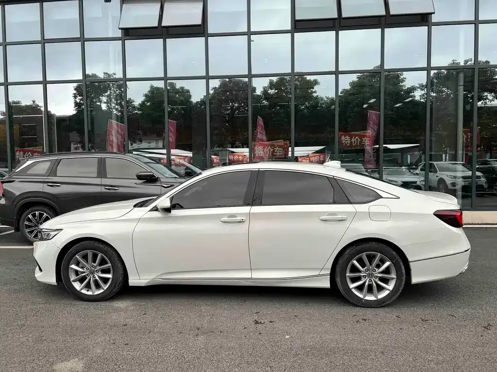 Honda Accord — фото 4