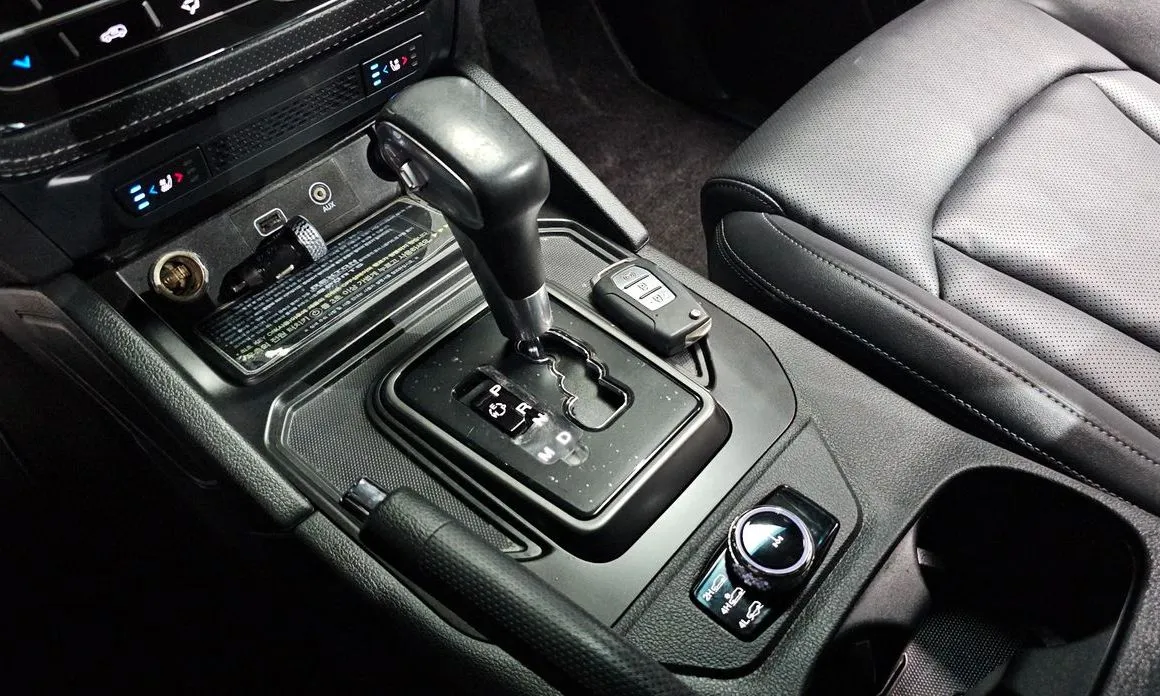 KG Mobility (Ssangyong) Rexton — фото 9