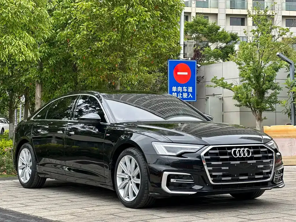 Audi A6L — фото 6