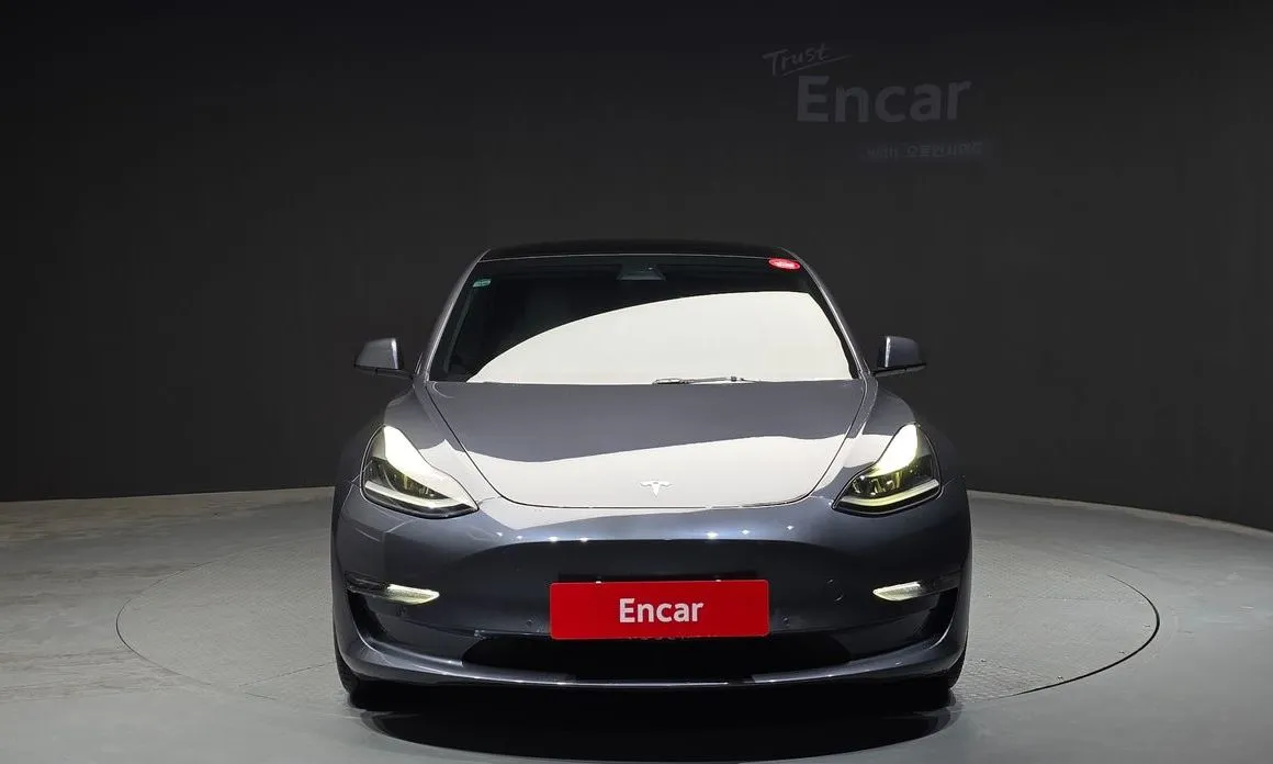 Tesla Model 3 — фото 7