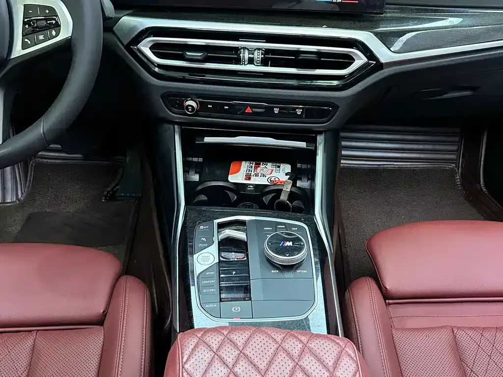BMW 3 Series 2024 из CN, фото 5
