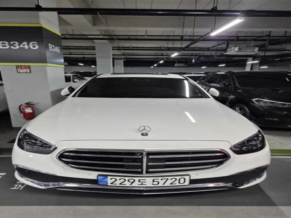 Mercedes-Benz E-Class 2023 из KR, фото 1