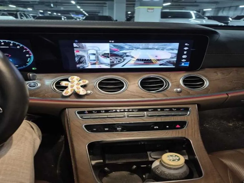 Mercedes-Benz E-Class 2023 из KR, фото 8