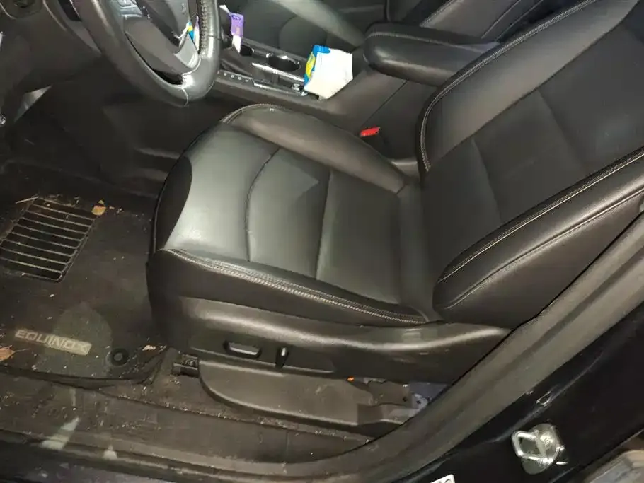 Chevrolet Equinox 2023 из CN, фото 7