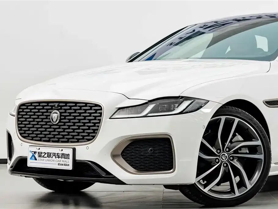 Jaguar XFL — фото 10