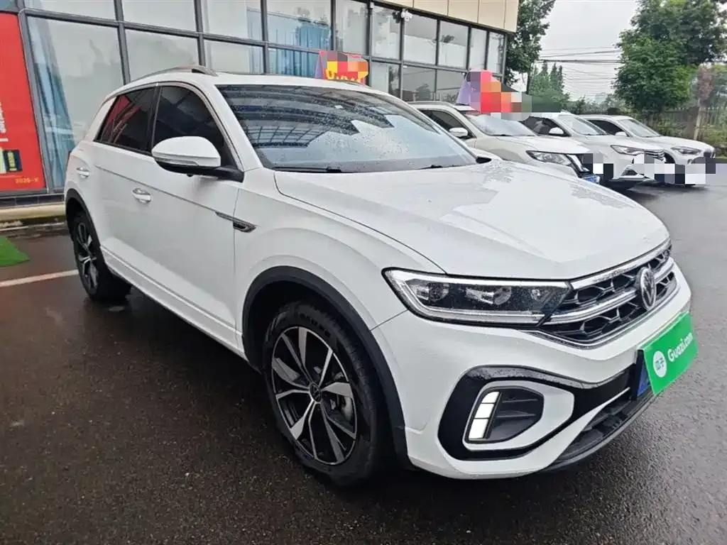 Volkswagen T-Roc — фото 9