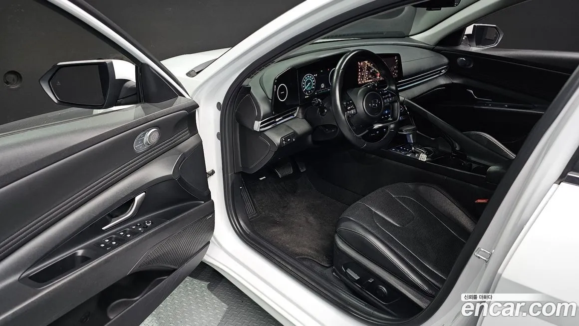 Hyundai AVANTE — фото 8
