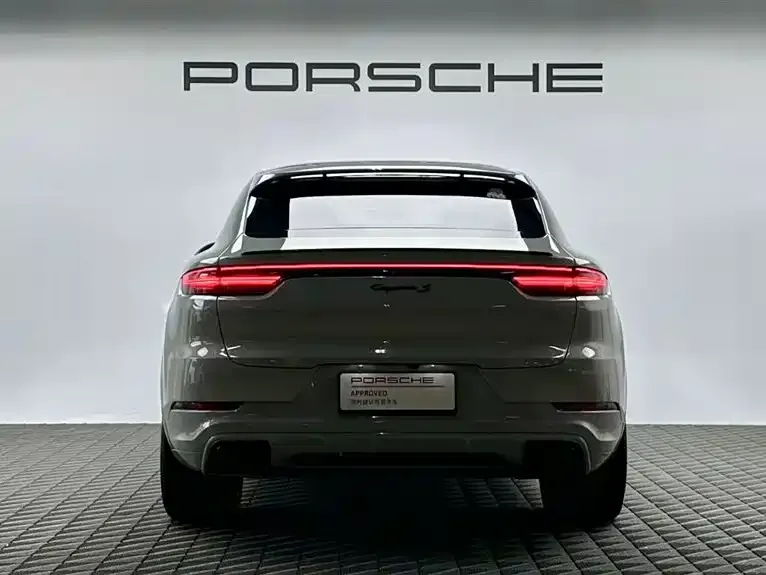 Porsche Cayenne — фото 7