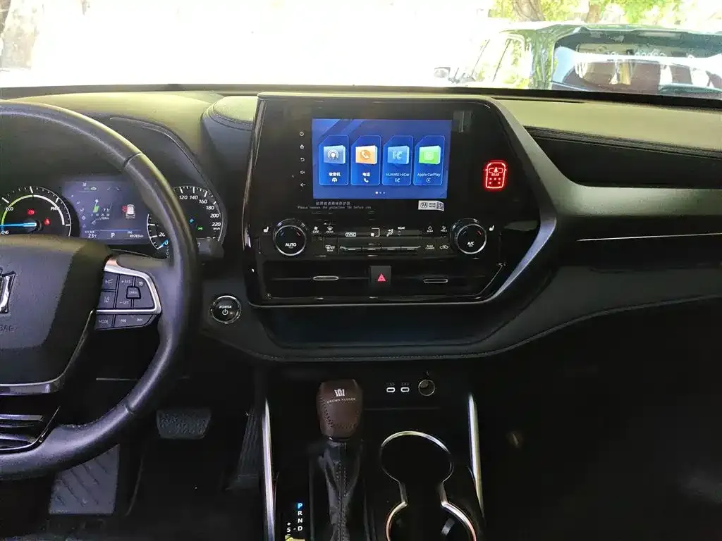 Toyota Crown Kluger 2024 из CN, фото 8