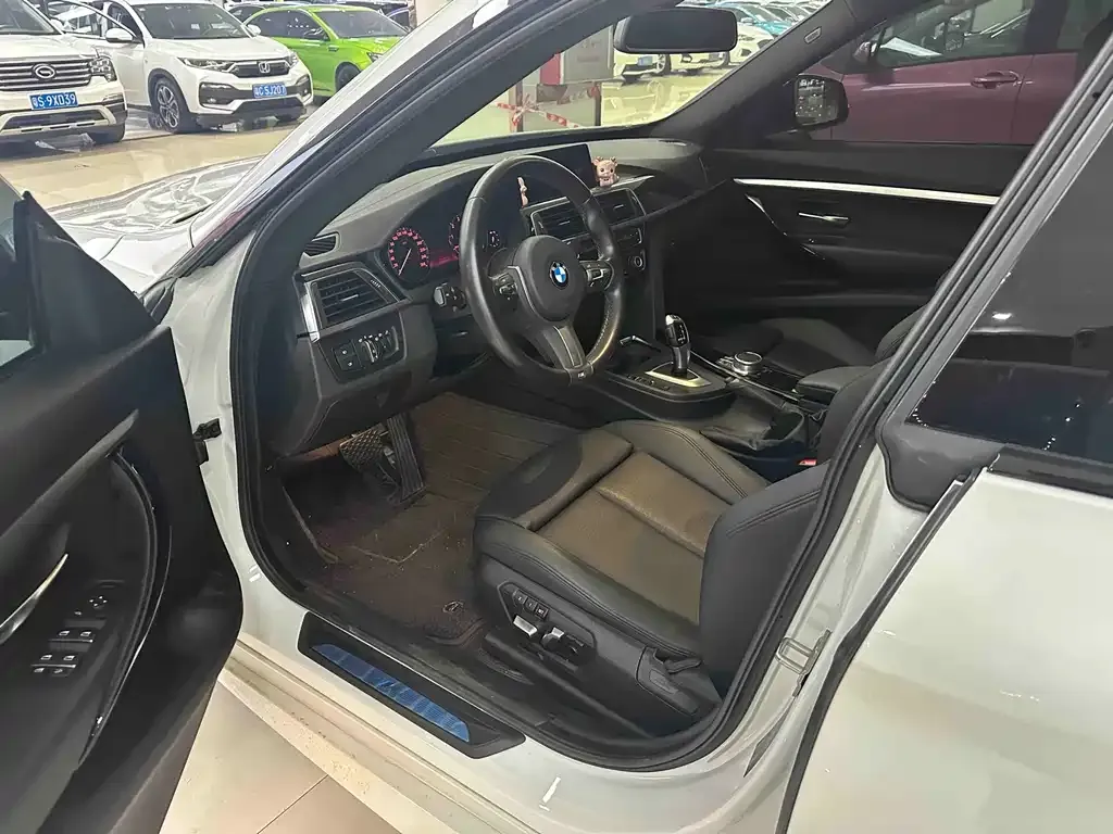 BMW 3 Series GT 2021 из CN, фото 2