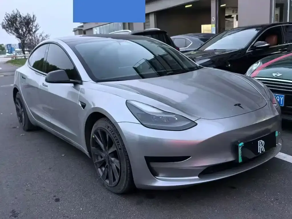 Tesla Model 3 — фото 5