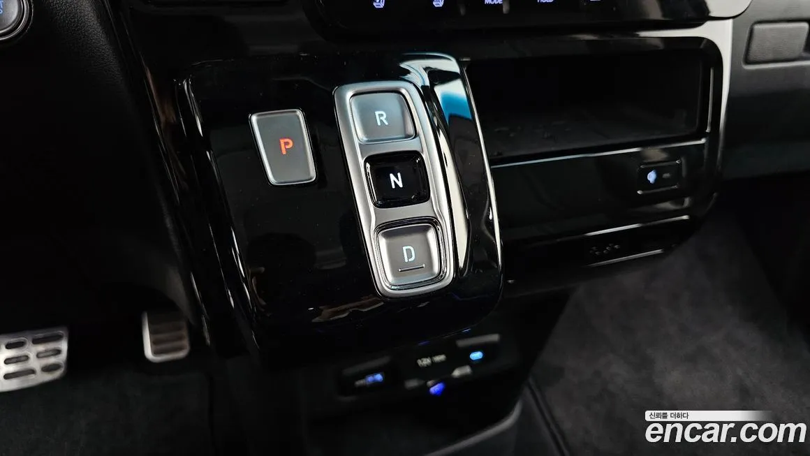 Hyundai Staria 2025 из KR, фото 4