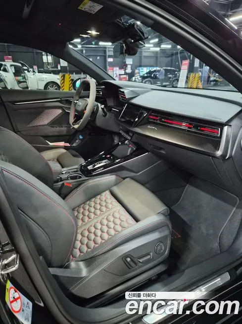 Audi RS3 2026 из KR, фото 2