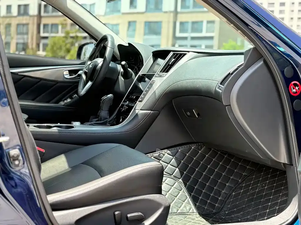 Infiniti Q50L 2023 из CN, фото 8