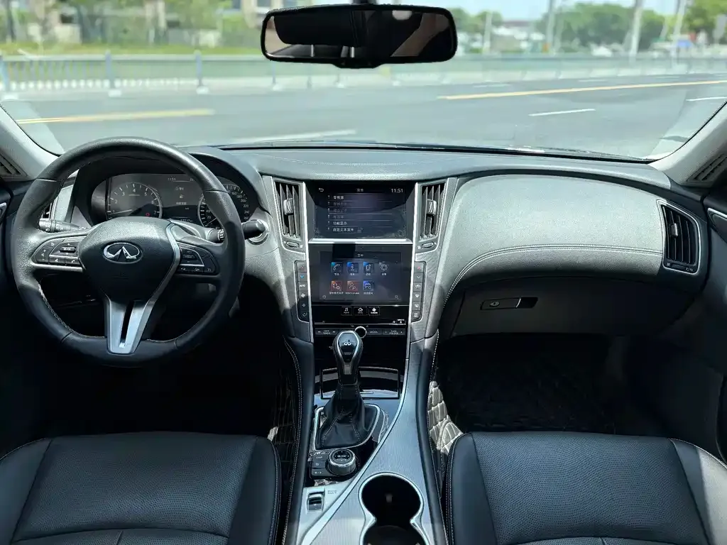 Infiniti Q50L 2023 из CN, фото 7