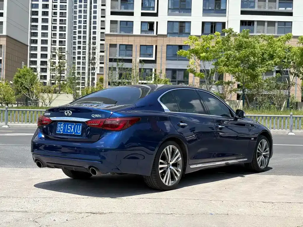 Infiniti Q50L 2023 из CN, фото 9