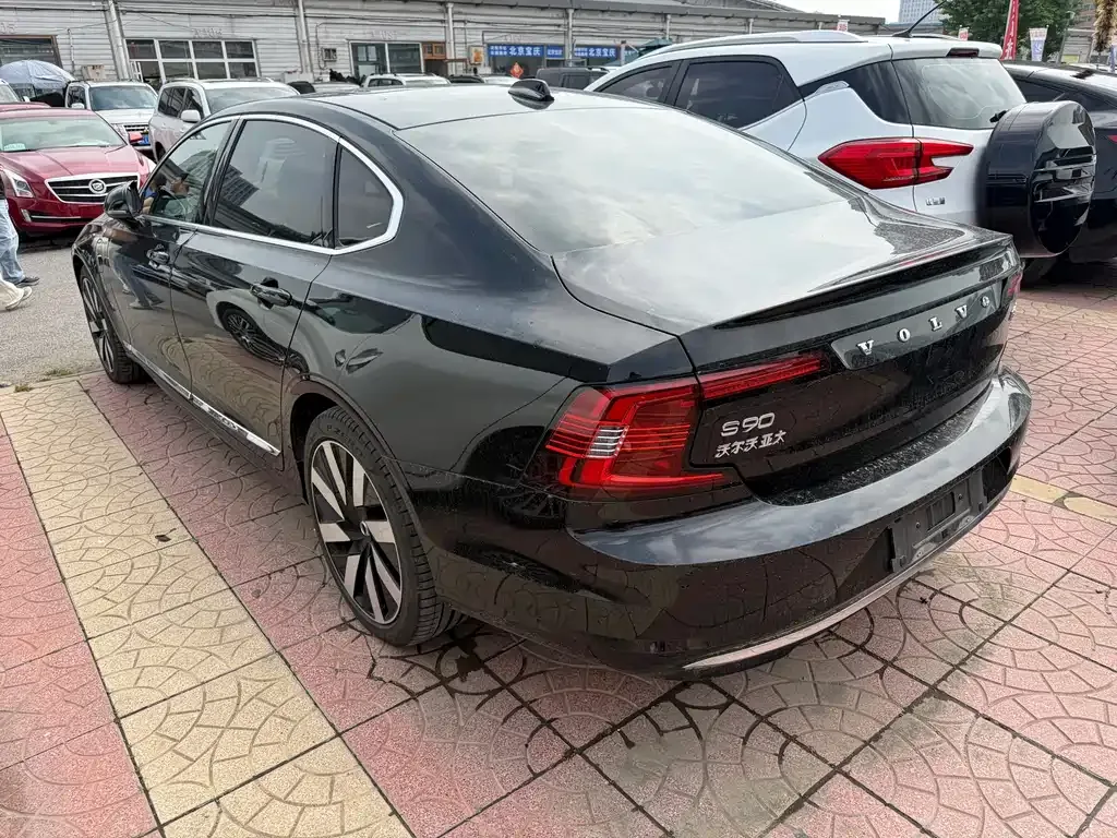 Volvo S90 PHEV — фото 3