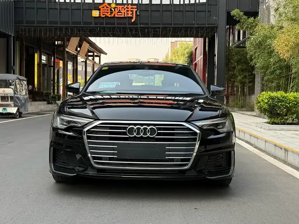 Audi A6L — фото 8