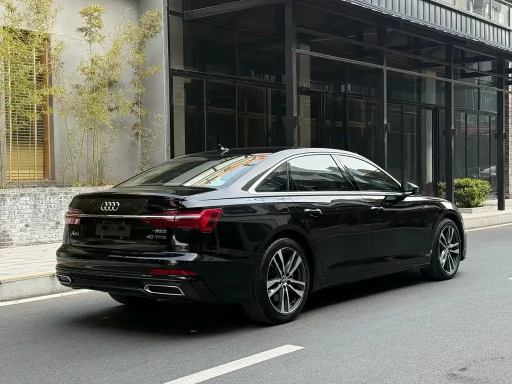 Audi A6L — фото 5