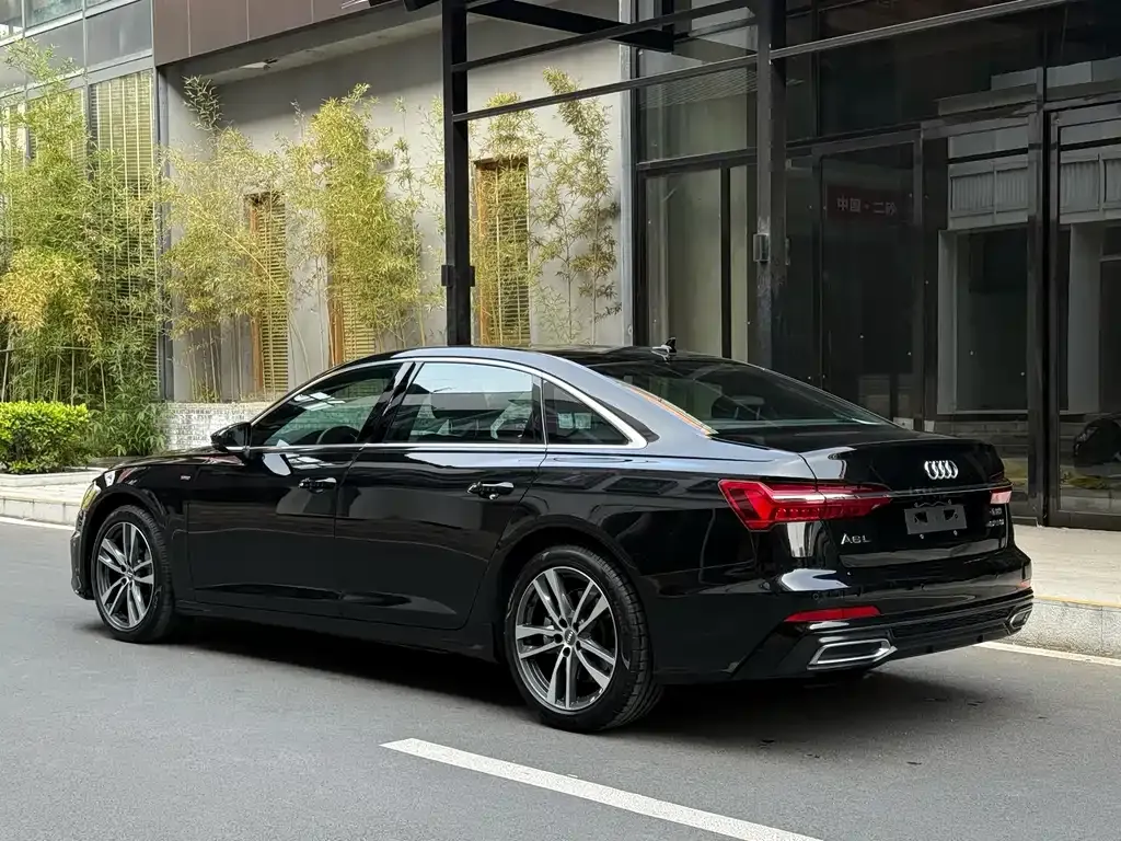 Audi A6L — фото 6