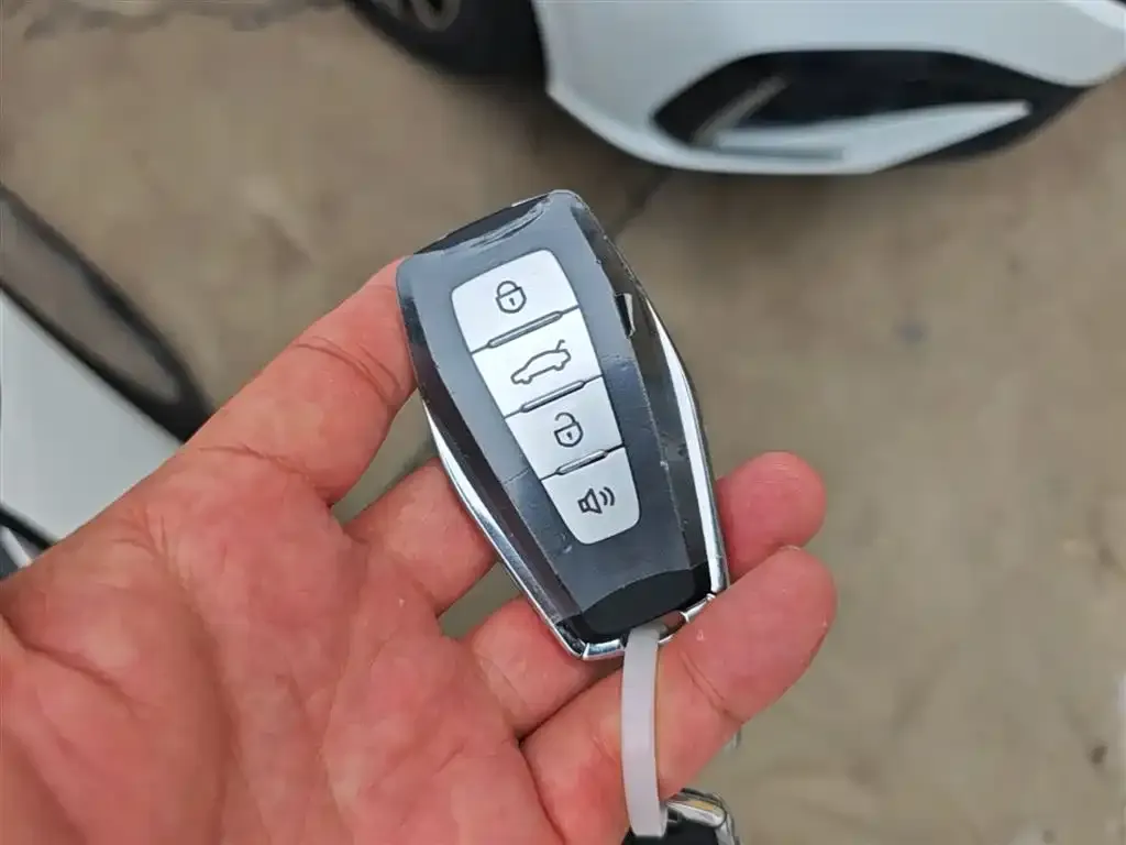 Geely Emgrand 2026 из CN, фото 3