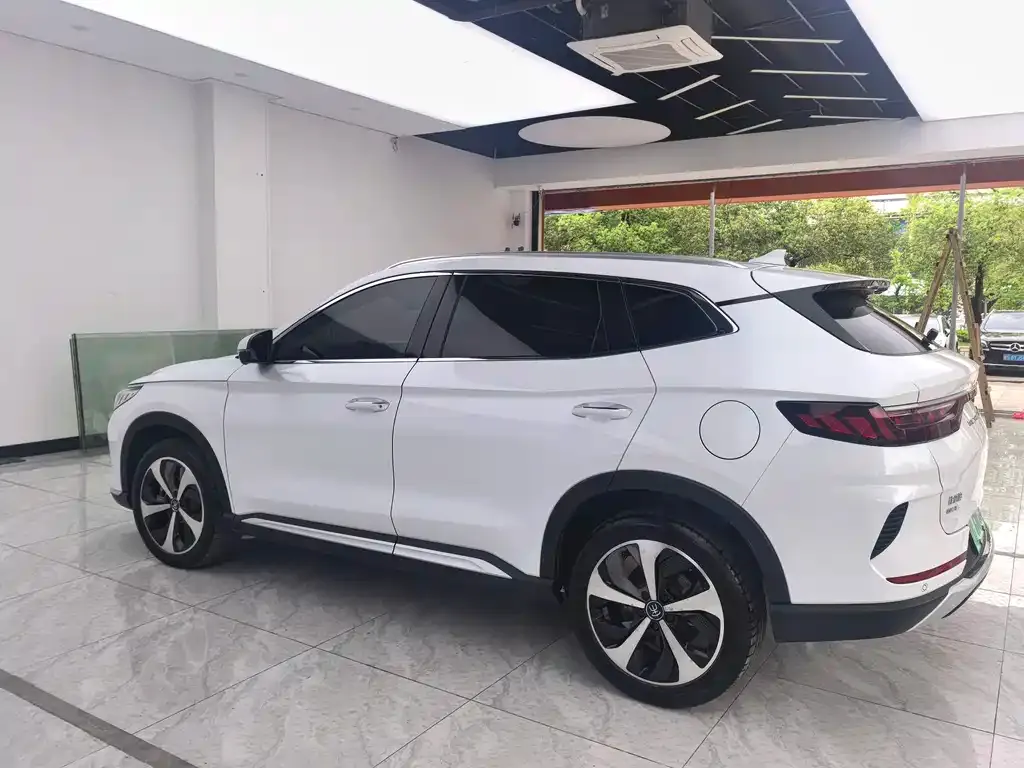 BYD PLUS New Energy — фото 10