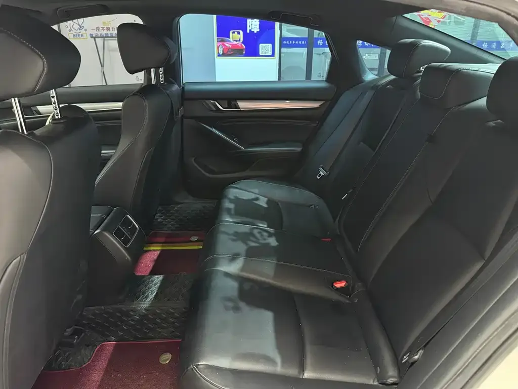 Honda Inspire 2023 из CN, фото 2