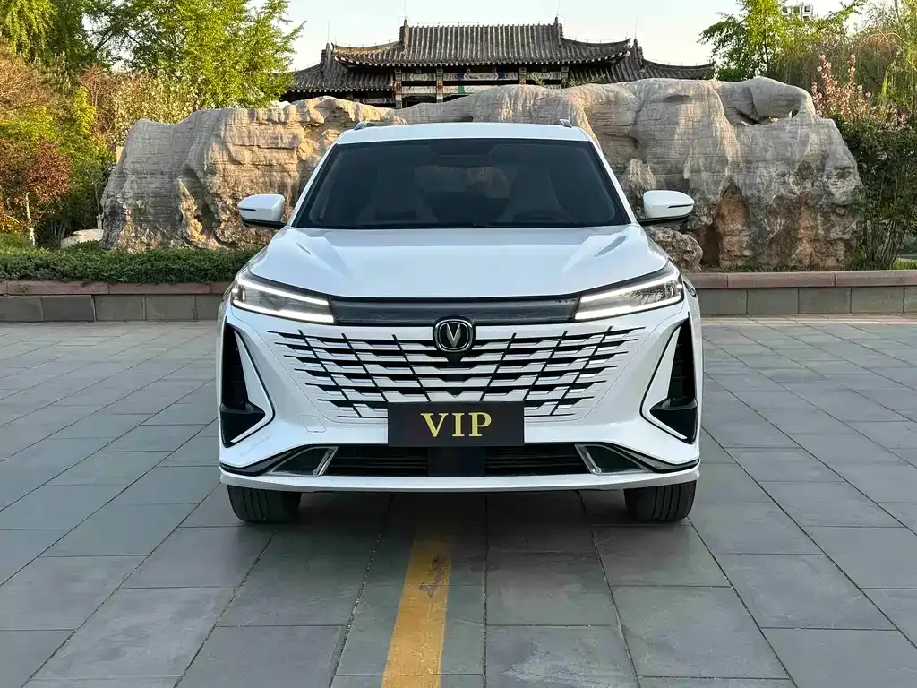 Changan CS75PLUS — фото 9