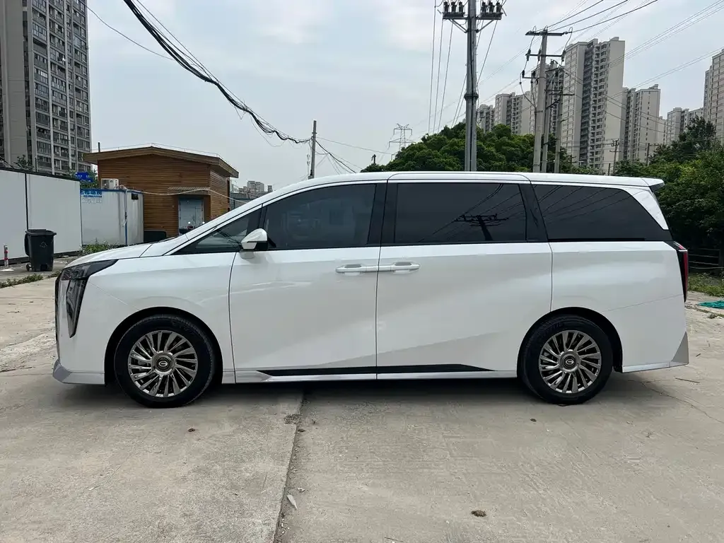 GAC Motor Trumpchi M8 — фото 6