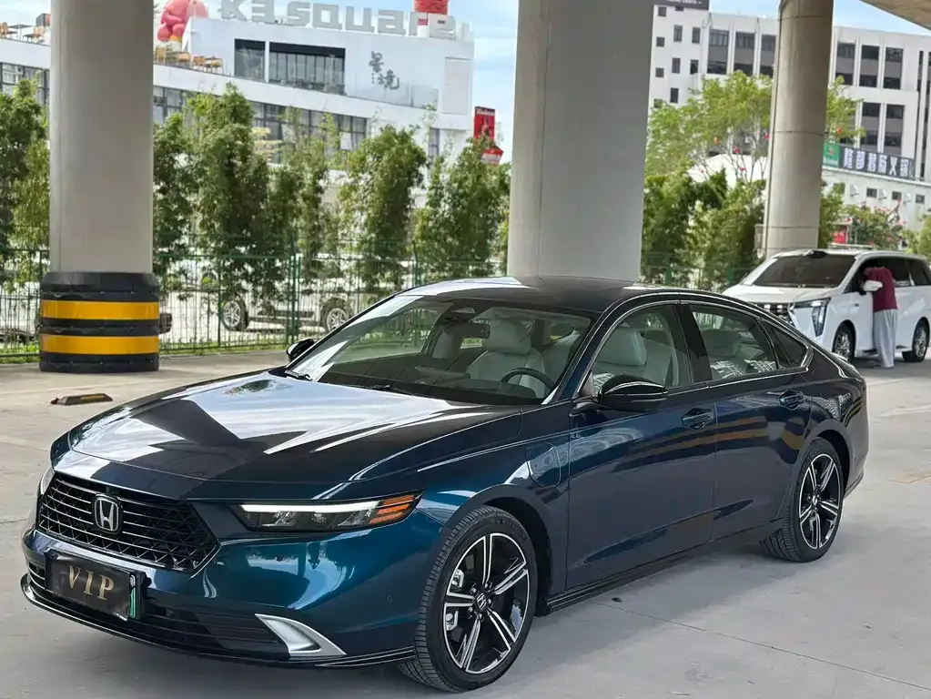 Honda Accord — фото 9