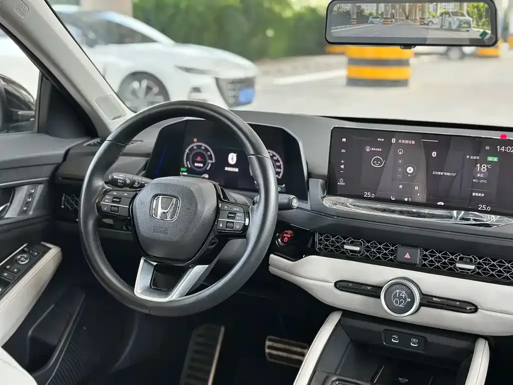 Honda Accord — фото 4