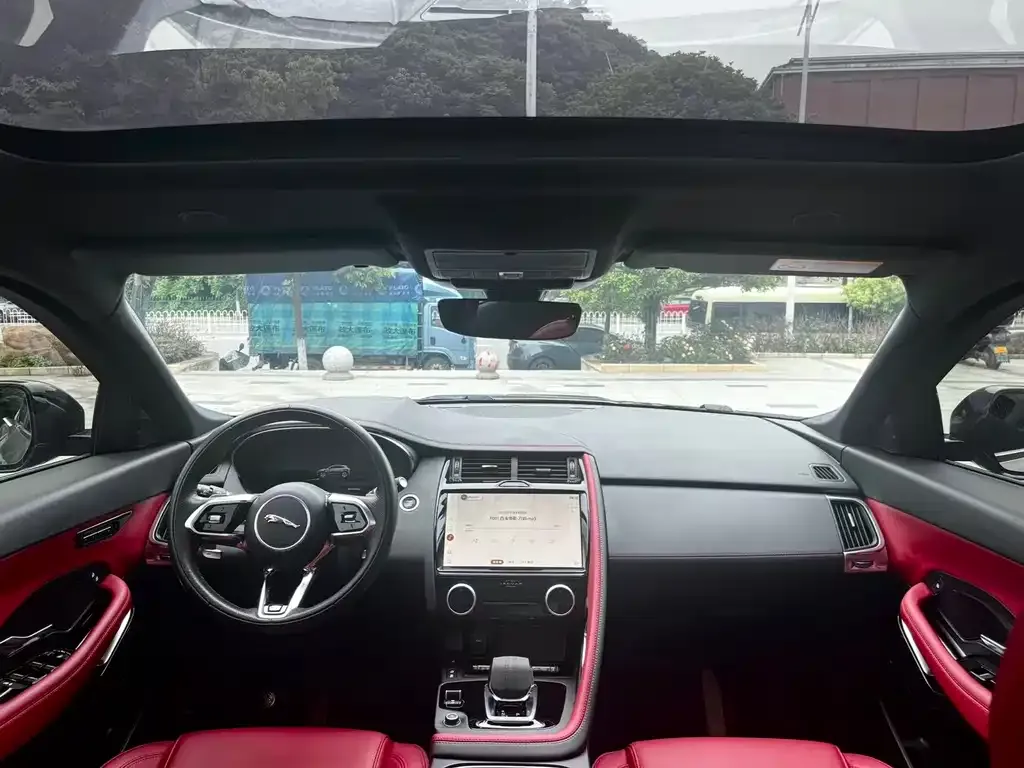 Jaguar E-PACE 2023 из CN, фото 3
