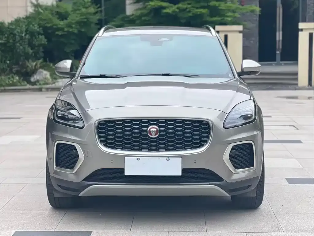 Jaguar E-PACE 2023 из CN, фото 4