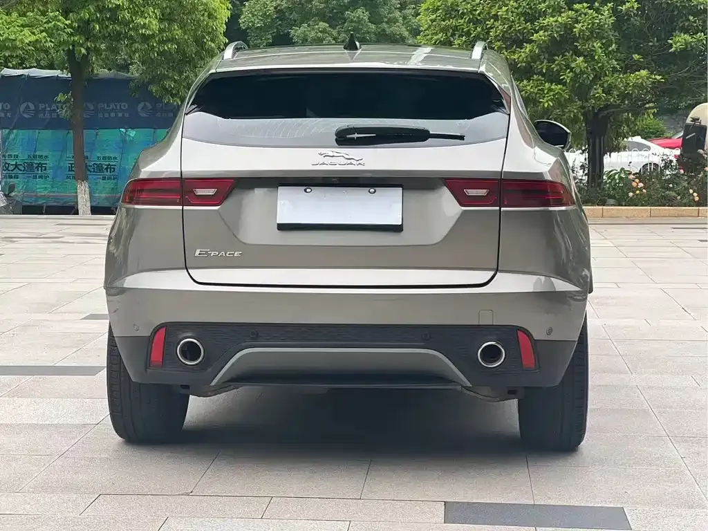 Jaguar E-PACE 2023 из CN, фото 10
