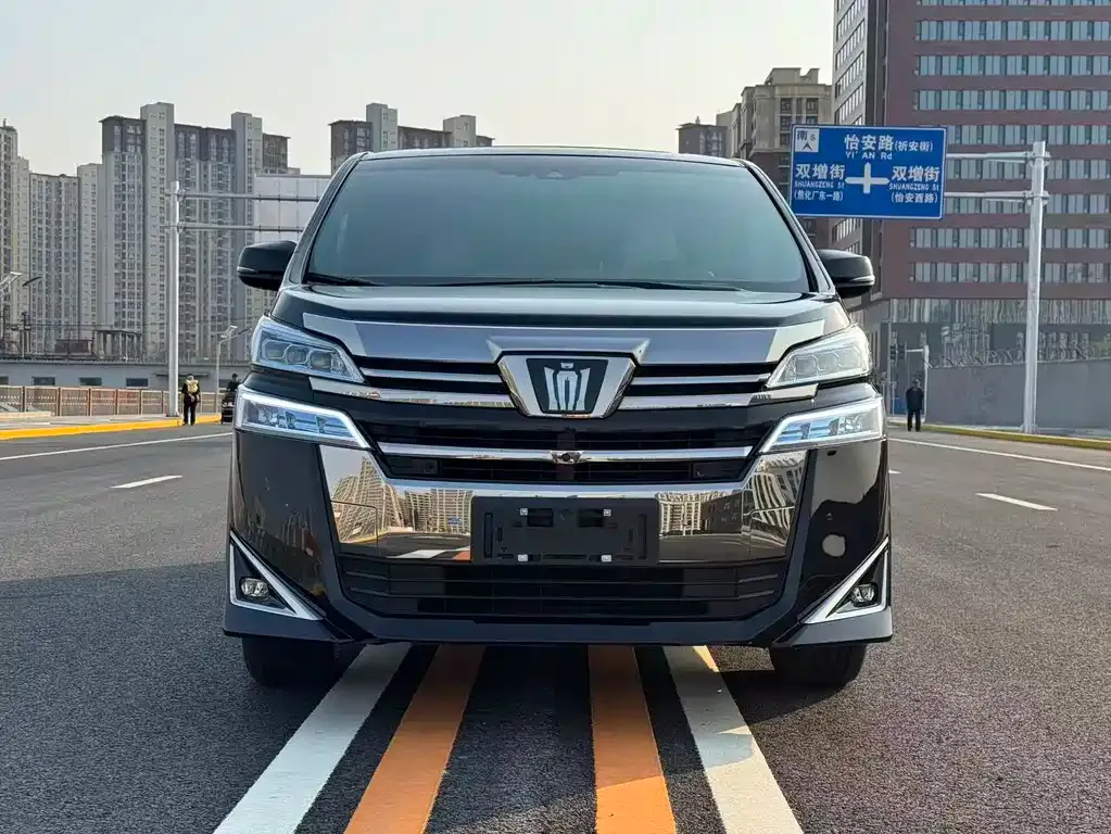 Toyota Vellfire — фото 5