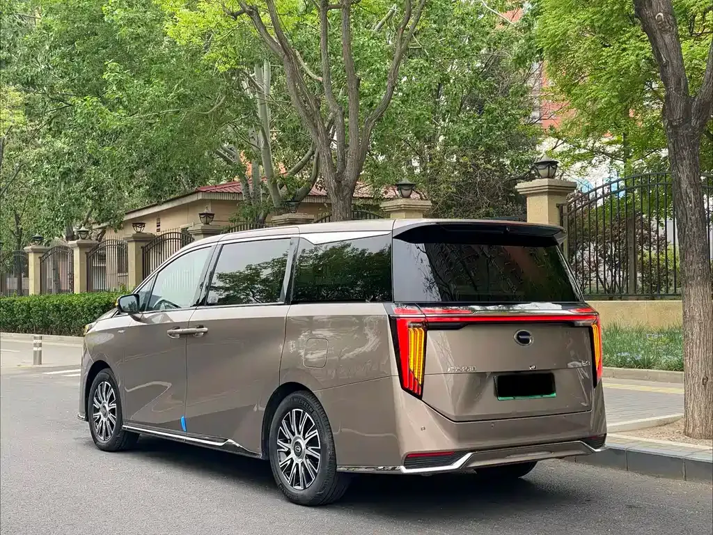 GAC Motor Trumpchi E9 — фото 3