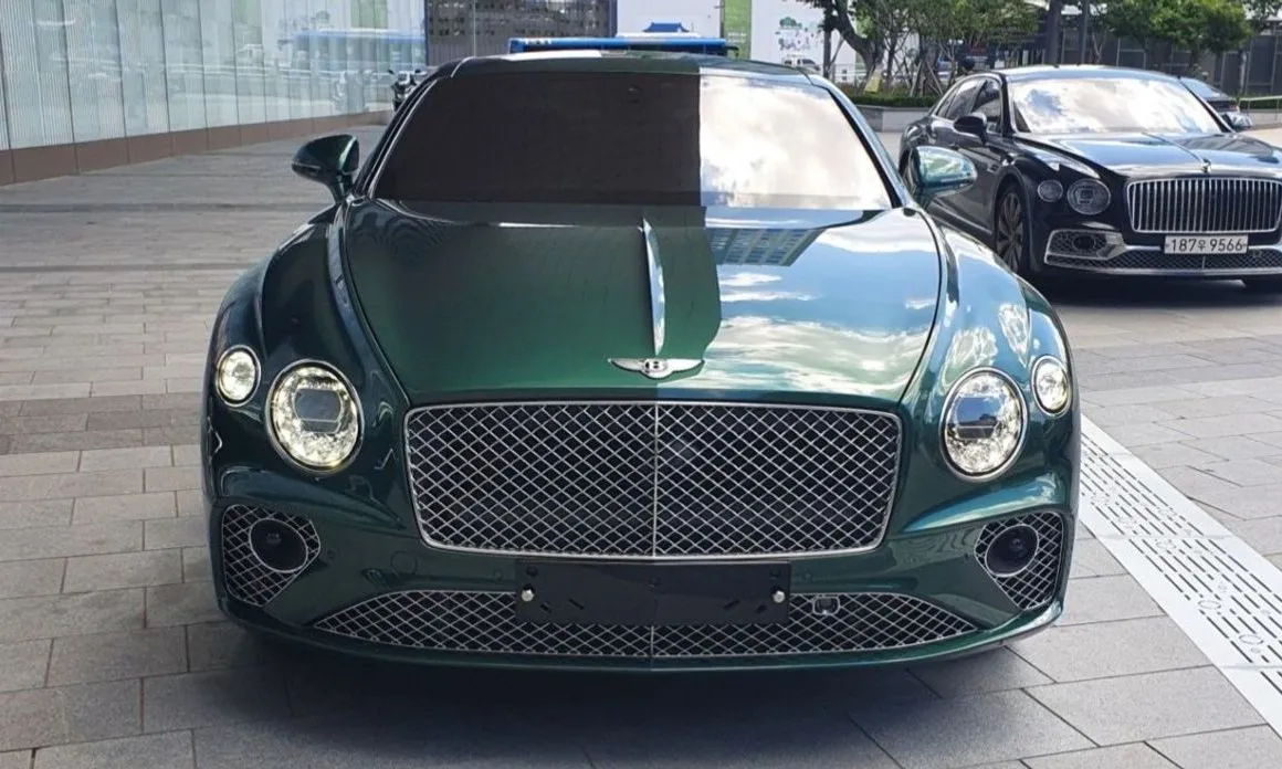 Bentley Continental 2022 из KR, фото 9
