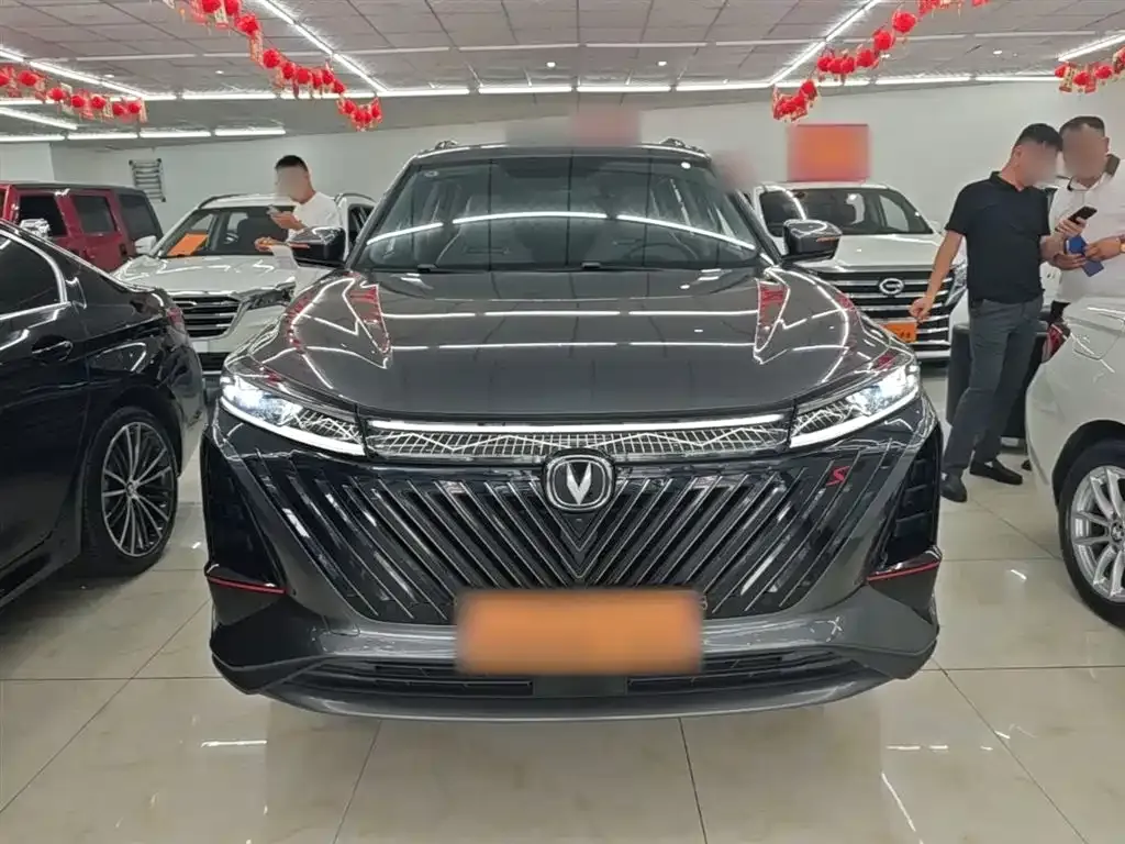 Changan CS75PLUS — фото 3