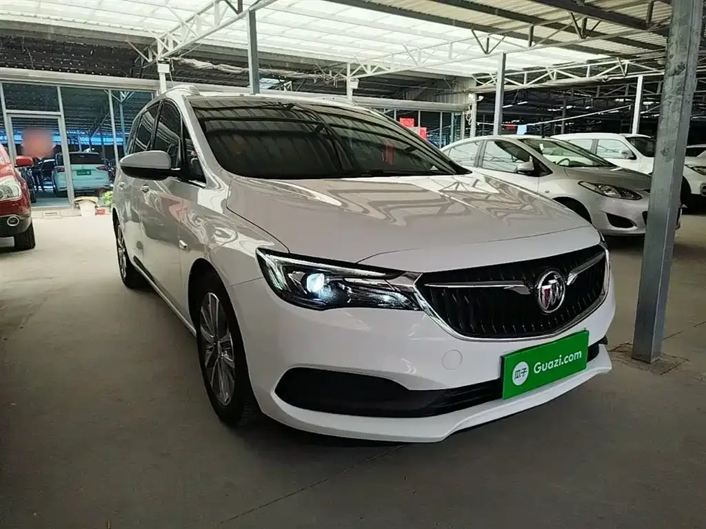 Buick GL6 2023 из CN, фото 9