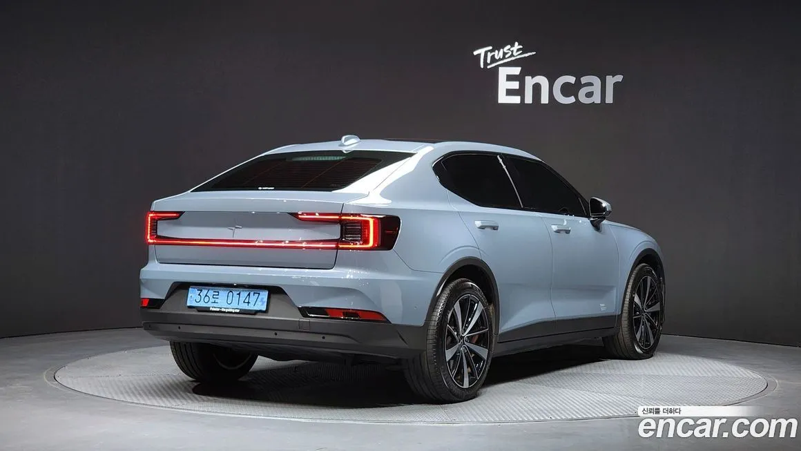 Polestar Polestar 2 — фото 6