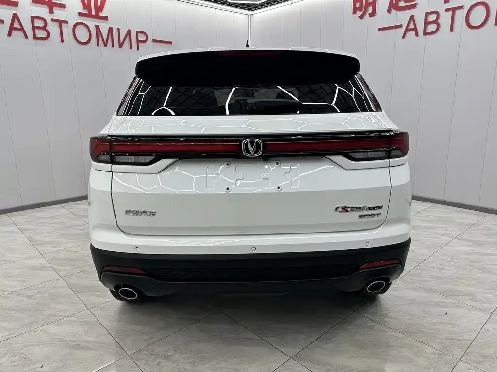 Changan CS35PLUS — фото 10