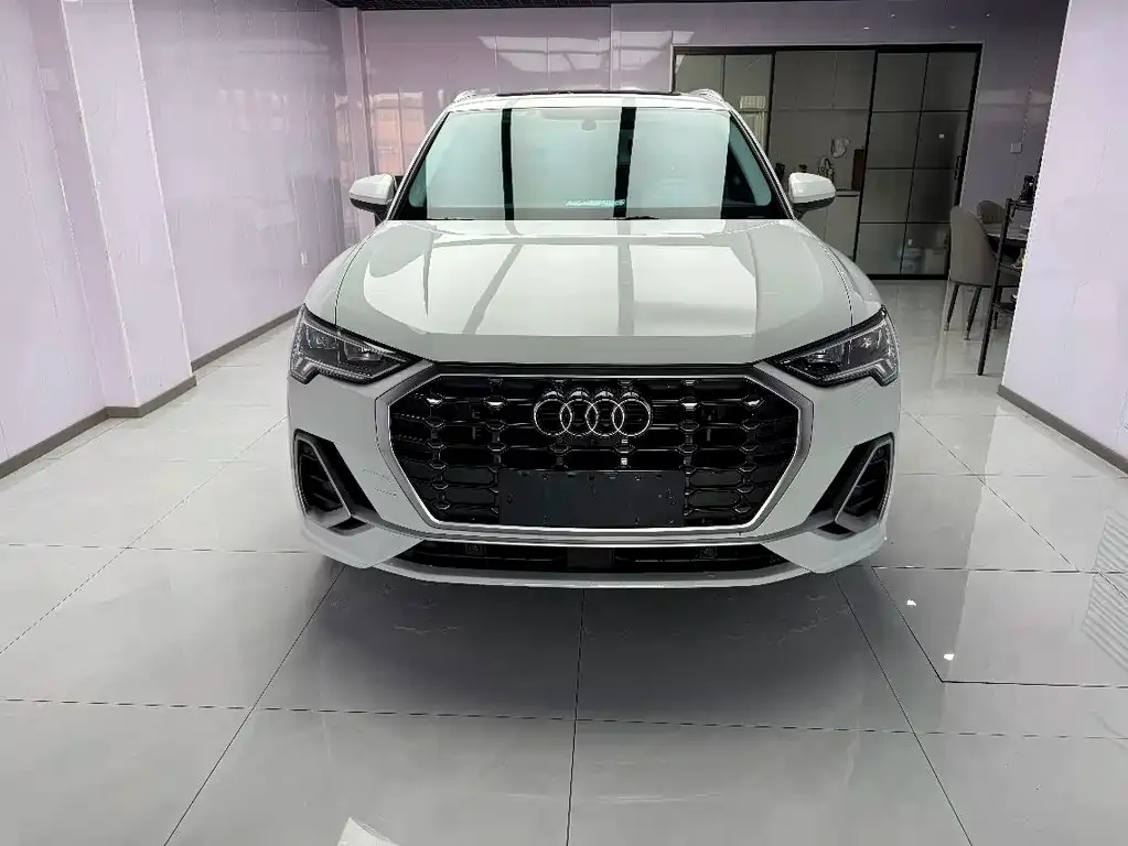 Audi Q3 — фото 9