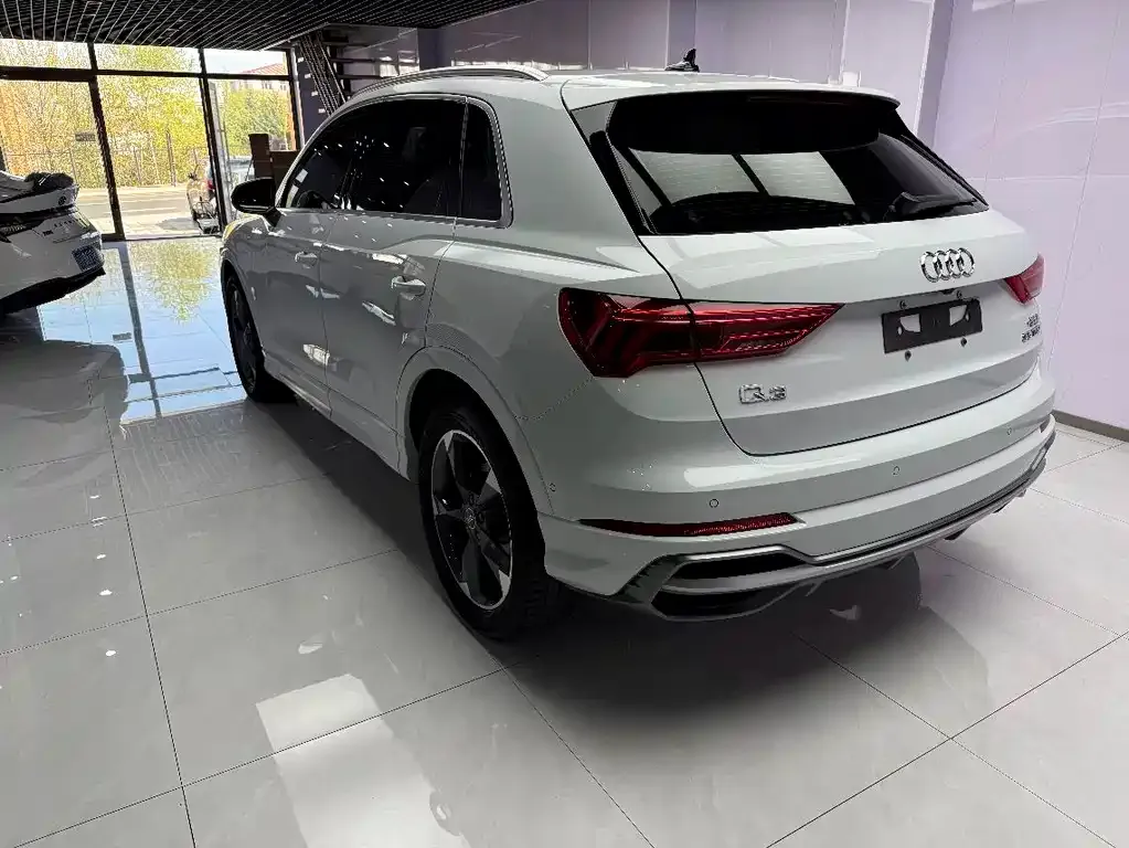 Audi Q3 — фото 3