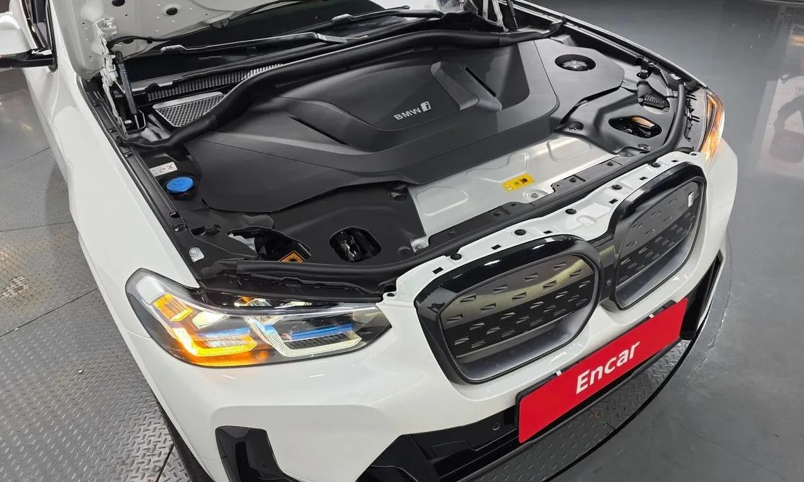BMW iX3 2025 из KR, фото 10