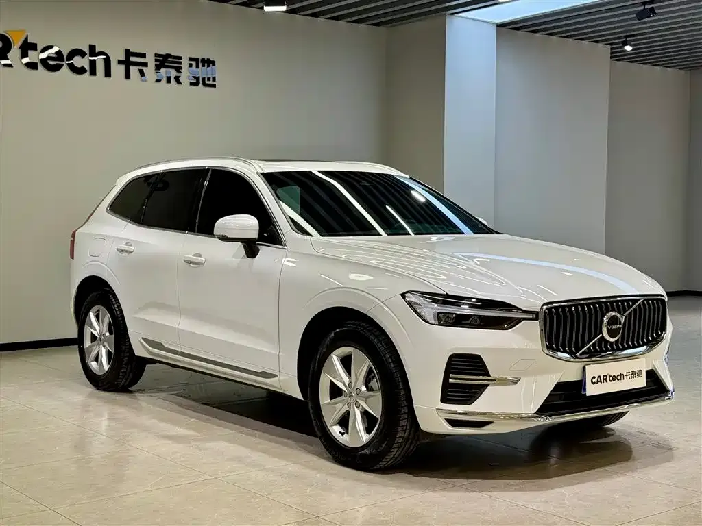 Volvo XC60 — фото 5