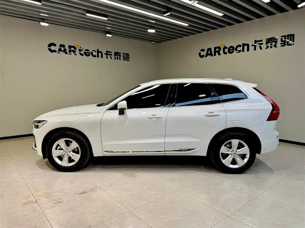 Volvo XC60 — фото 2
