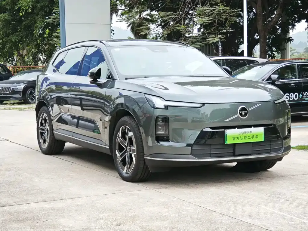Volvo XC70 Plug-in Hybrid 2025 из CN, фото 7